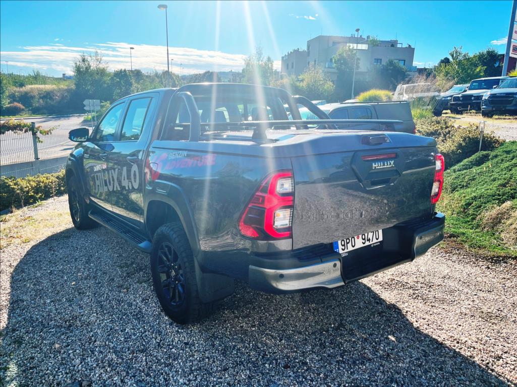 Toyota Hilux