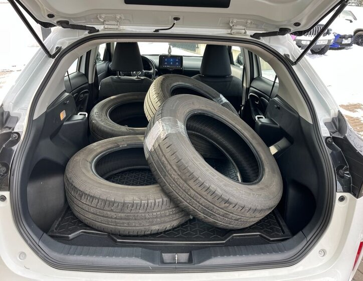 Toyota Yaris Cross SUV 1,5 l 68 kw