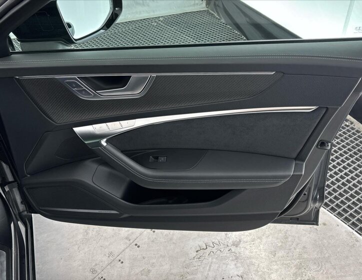 Audi S6 Kombi 3,0 l 253 kw