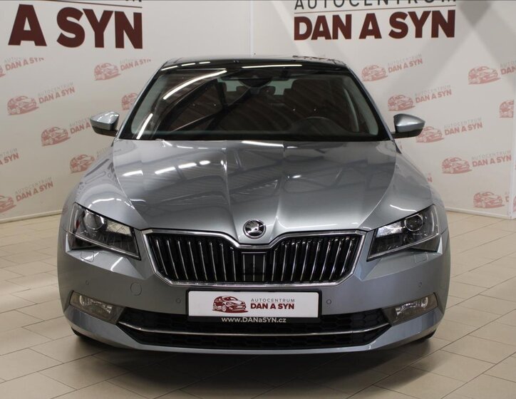 Škoda Superb Sedan / Limuzína 1,8 l 132 kw