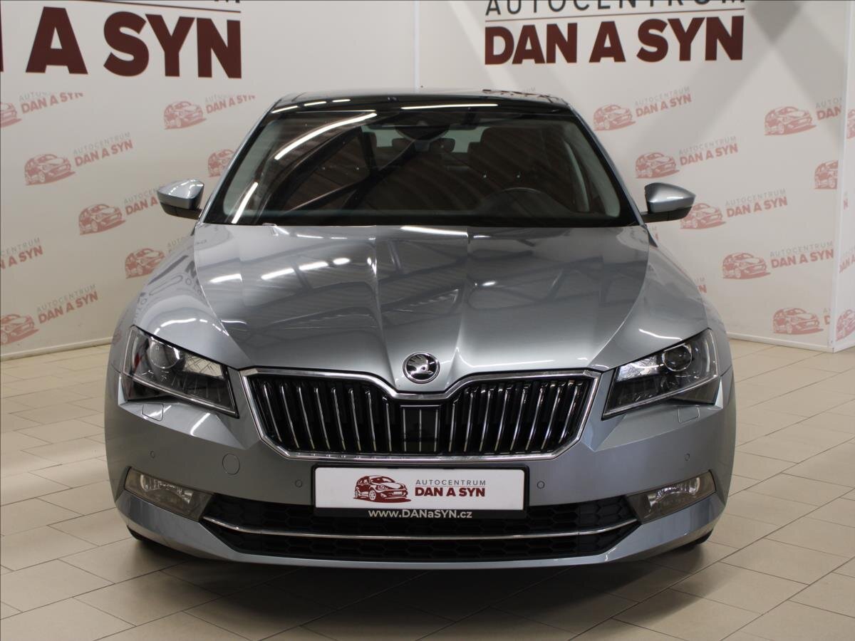 Škoda Superb Sedan / Limuzína 1,8 l 132 kw