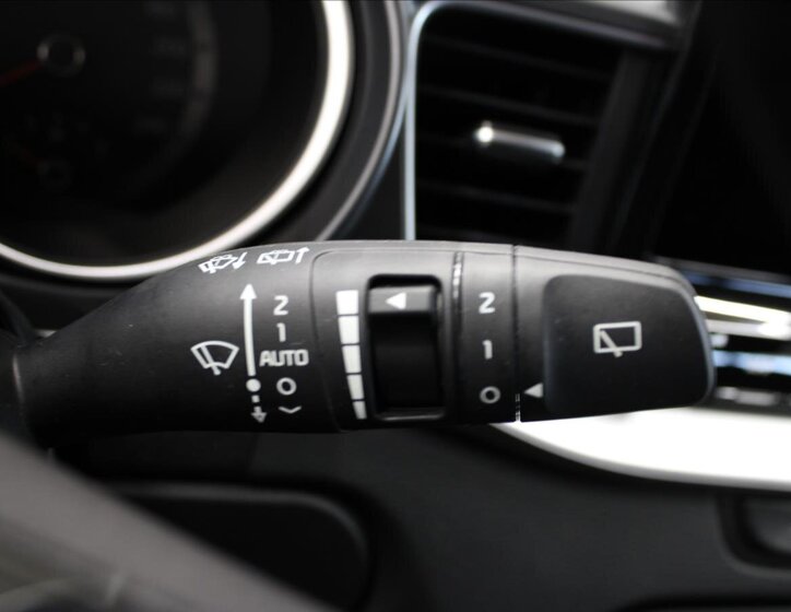 KIA Ceed Hatchback 1,5 l 117 kw