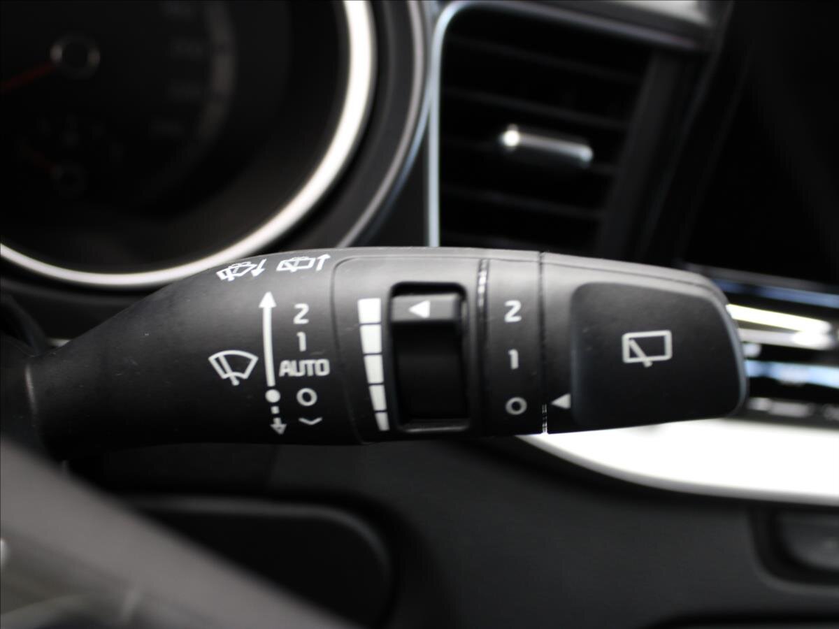 KIA Ceed Hatchback 1,5 l 117 kw