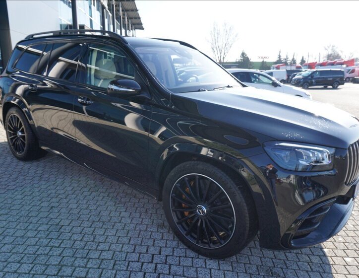 Mercedes-Benz GLS SUV / Terénní 4,0 l 450 kw