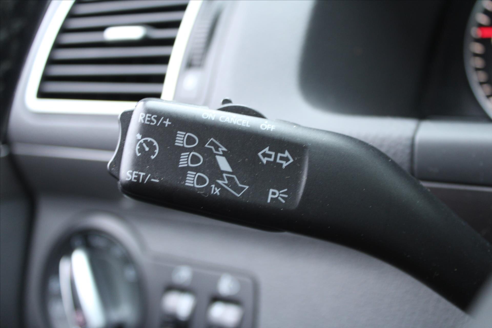 Volkswagen Touran MPV 2,0 l 103 kw