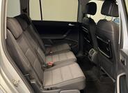 Volkswagen Touran 11