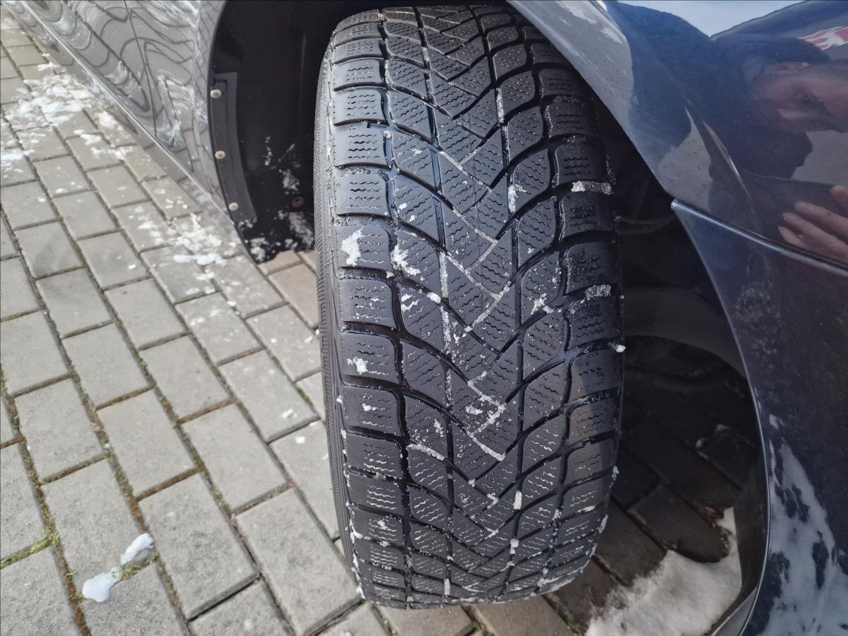 BMW Řada 5 Kombi 2,0 l 135 kw