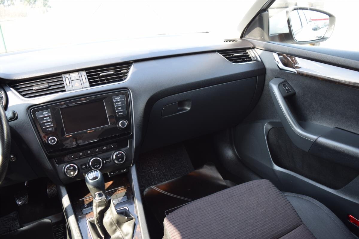 Škoda Octavia Kombi 1,6 l 77 kw