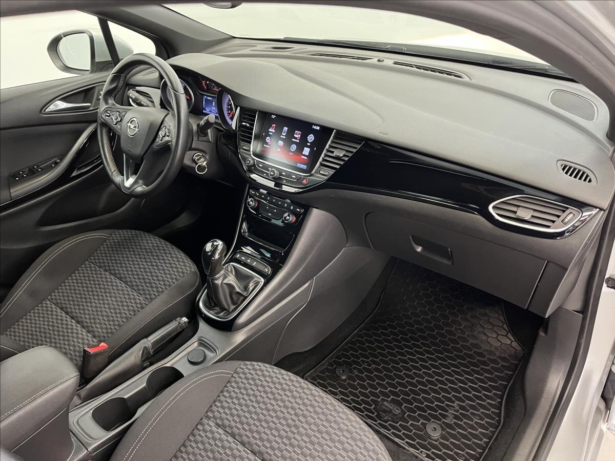 Opel Astra Hatchback 1,6 l 118 kw