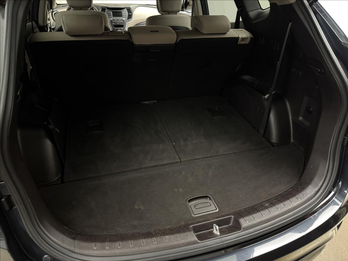 Hyundai Santa Fe SUV / Terénní 2,2 l 147 kw