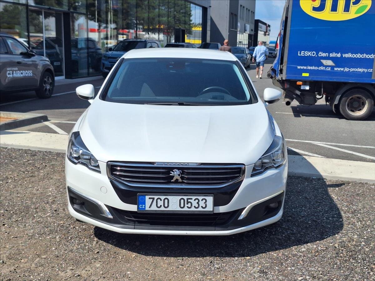 Peugeot 508 Sedan / Limuzína 2,0 l 120 kw