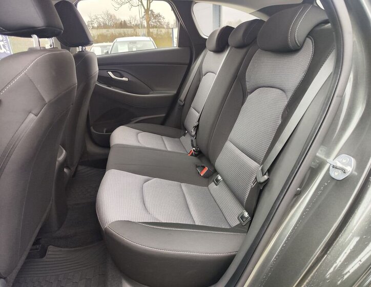 Hyundai i30 Kombi 998,0 88 kw