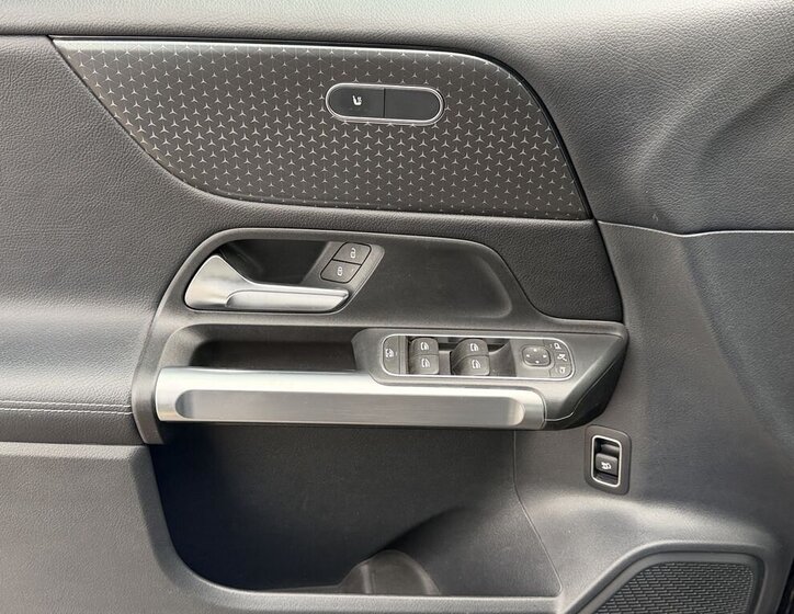 Mercedes-Benz GLB SUV / Terénní 2,0 l 110 kw