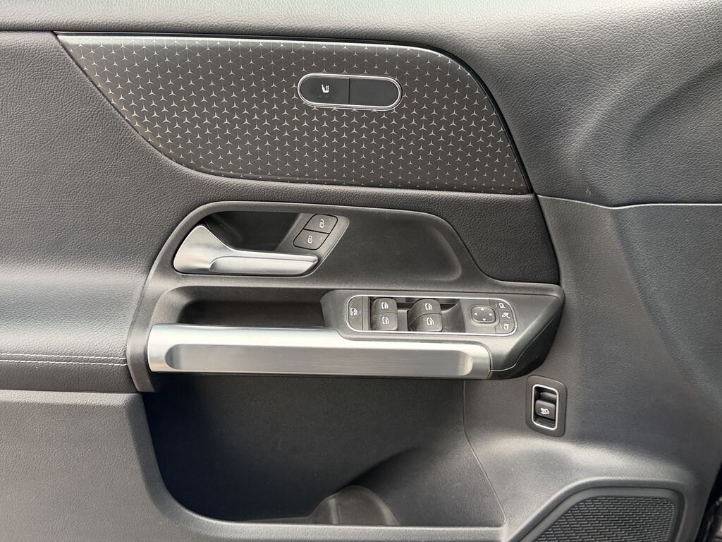 Mercedes-Benz GLB SUV / Terénní 2,0 l 110 kw