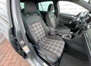 Volkswagen Golf 25
