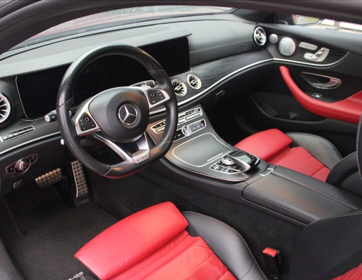 Mercedes-Benz Třídy E 17