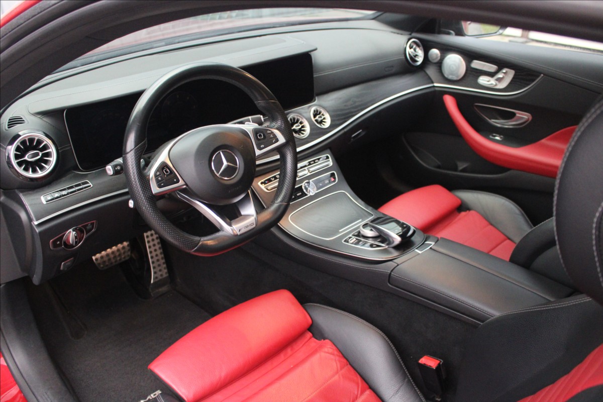 Mercedes-Benz Třídy E