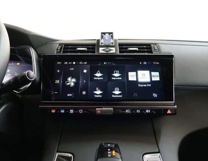 DS Automobiles DS7 Crossback 24