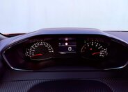 Peugeot 2008 Hatchback 1,2 l 74 kw