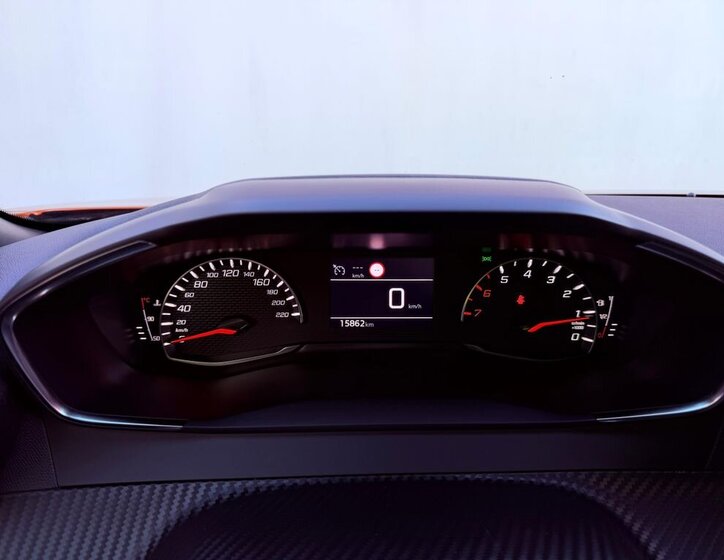 Peugeot 2008 Hatchback 1,2 l 74 kw