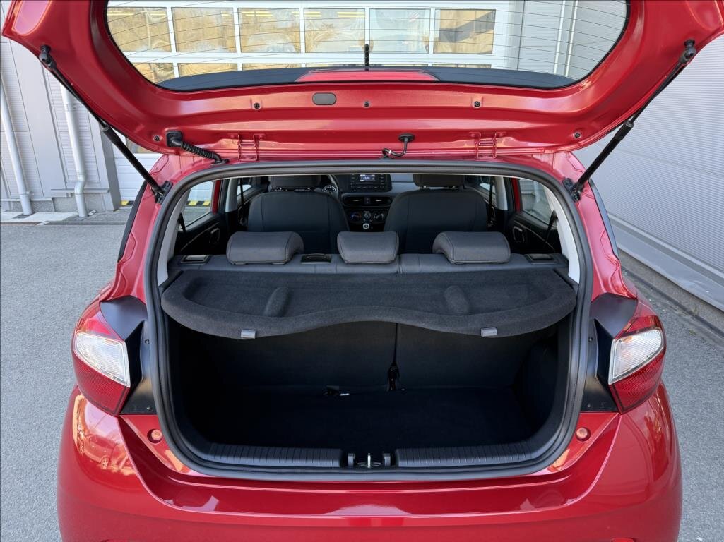 Hyundai i10 Hatchback 998,0 49 kw