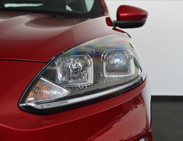 Ford Kuga SUV 1,5 l 88 kw