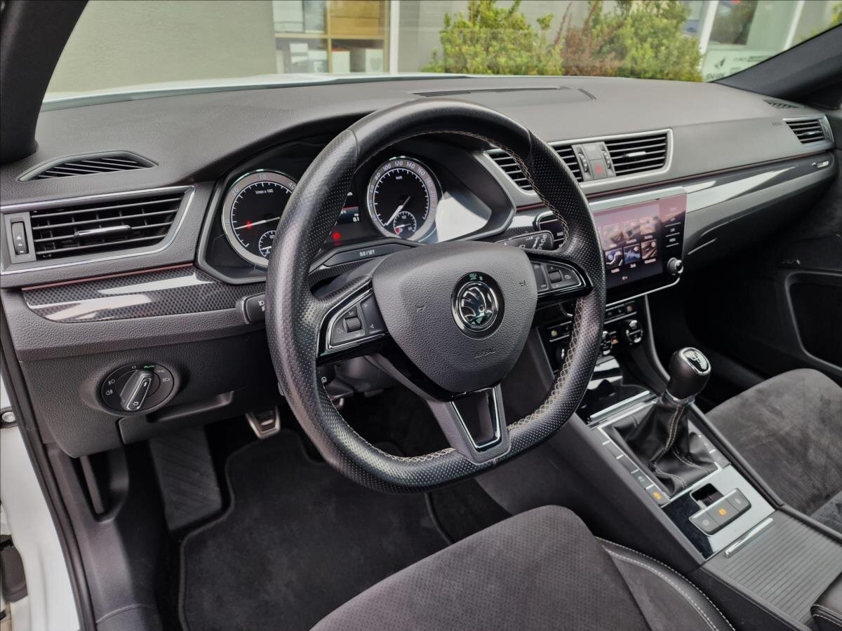 Škoda Superb Kombi 2,0 l 110 kw