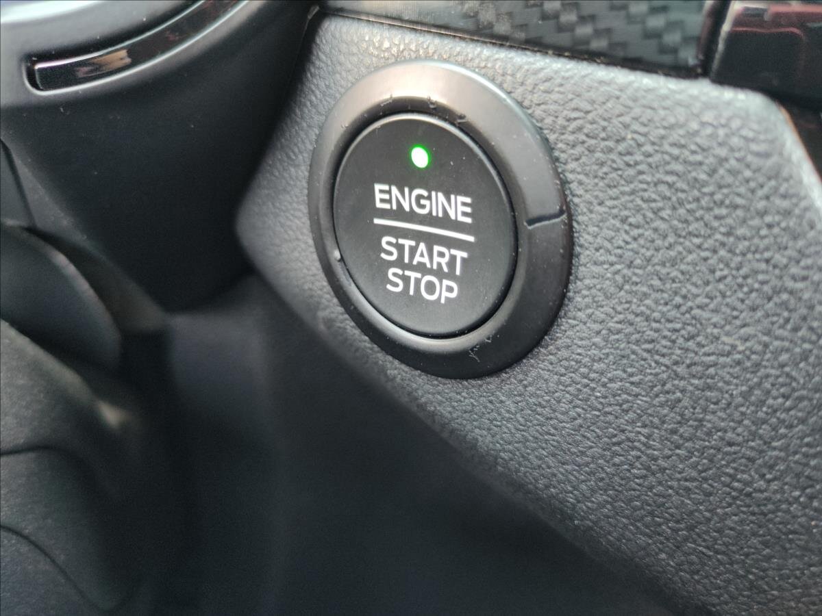 Ford Kuga SUV 1,5 l 110 kw