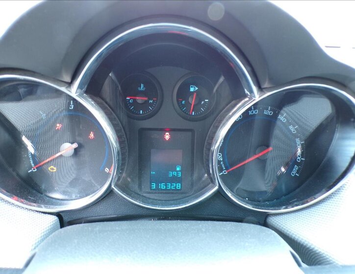 Chevrolet Cruze Sedan / Limuzína 2,0 l 110 kw