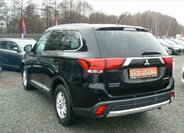 Mitsubishi Outlander 6