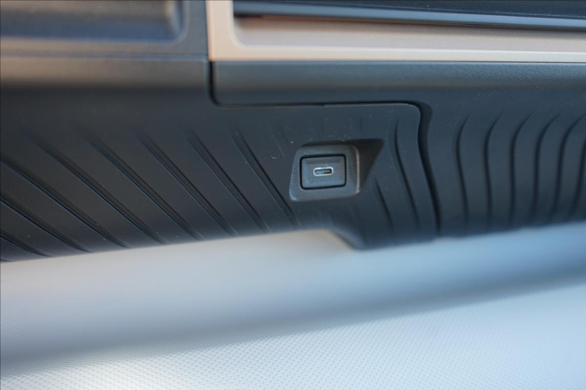 Citroën C3 Aircross SUV / Terénní 1,2 l 74 kw