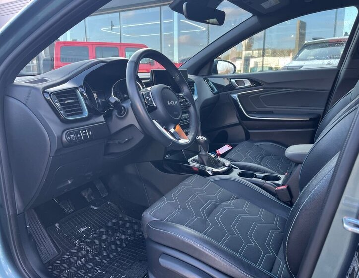 KIA Ceed Hatchback 1,5 l 103 kw