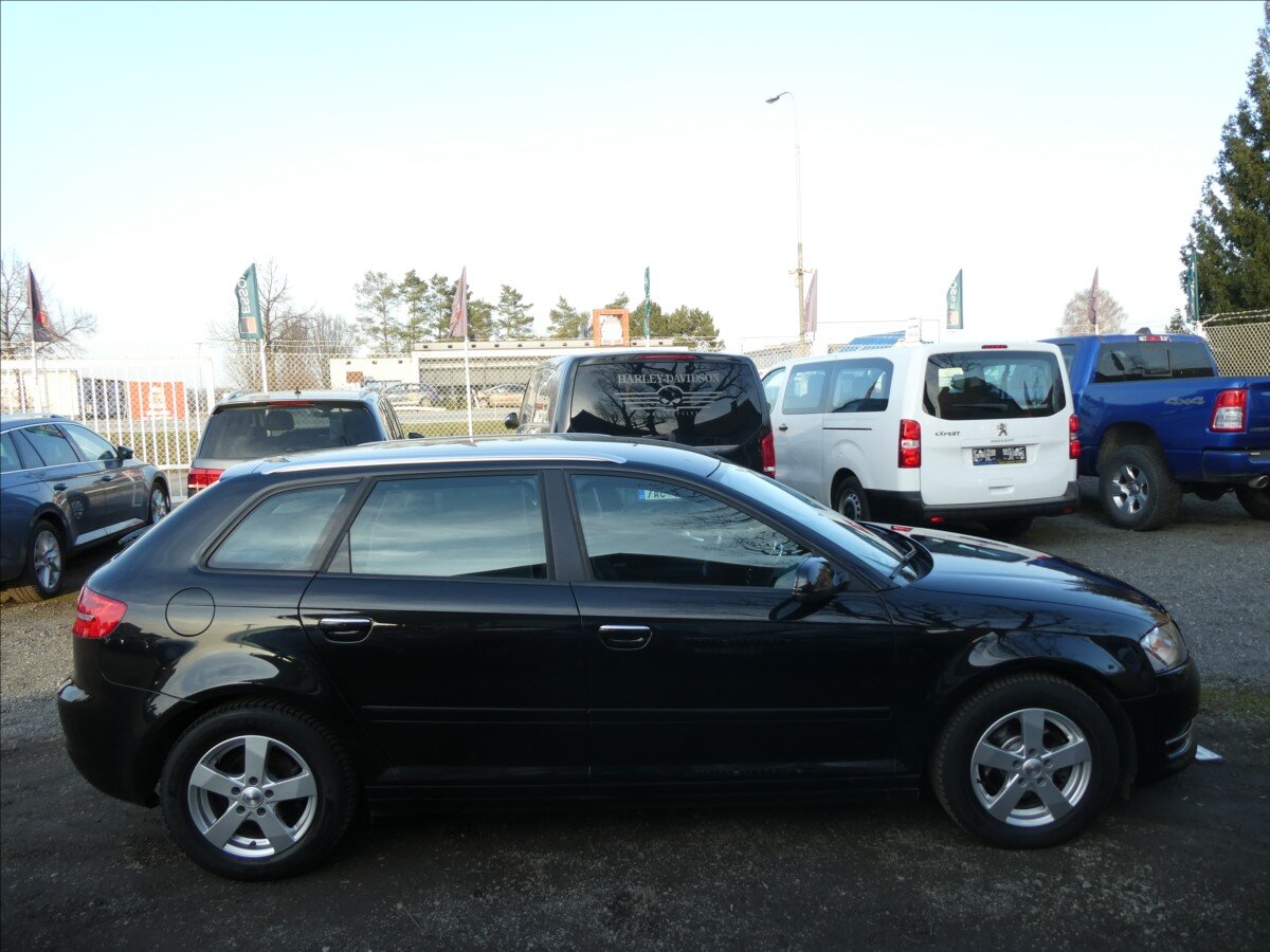 Audi A3 Hatchback 1,6 l 77 kw