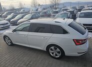 Škoda Superb 9
