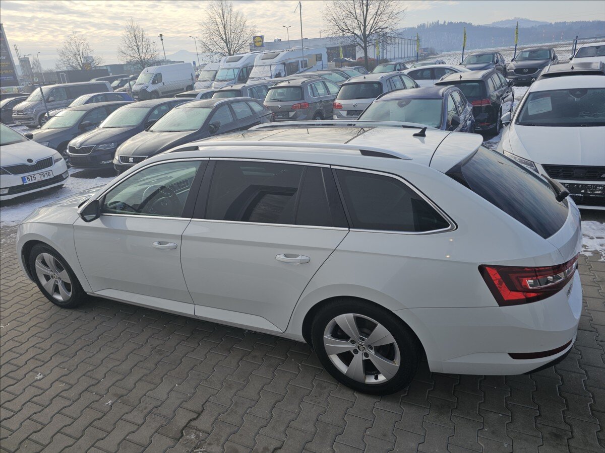 Škoda Superb
