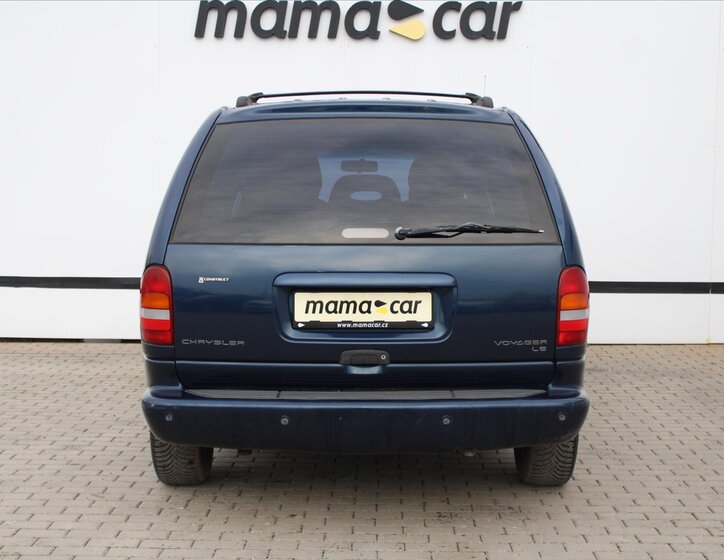 Chrysler Voyager 6