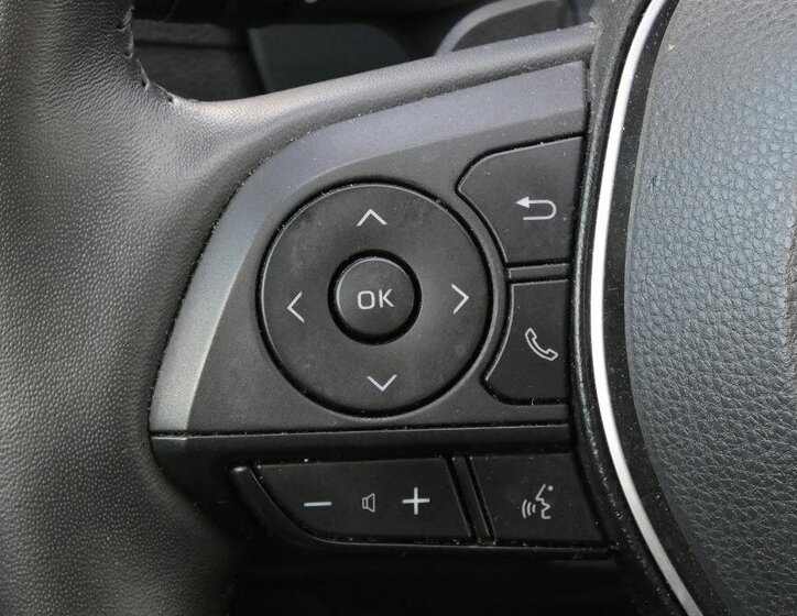 Toyota RAV4 SUV / Terénní 2,5 l 131 kw