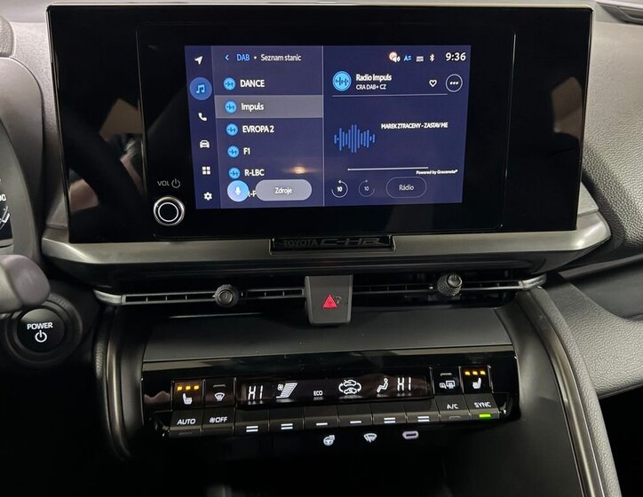 Toyota C-HR Hatchback 1,8 l 90 kw