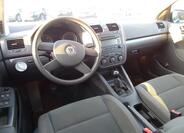 Volkswagen Golf 16