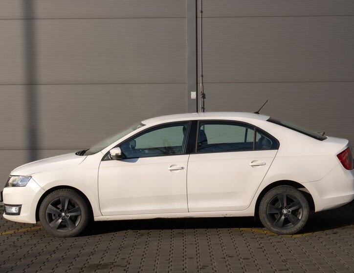 Škoda Rapid Sedan / Limuzína 1,4 l 66 kw