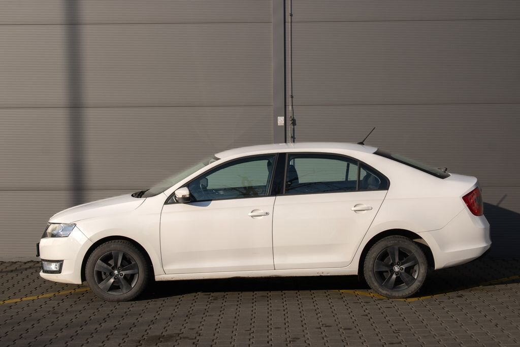 Škoda Rapid Sedan / Limuzína 1,4 l 66 kw