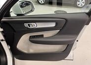 Volvo XC40 29