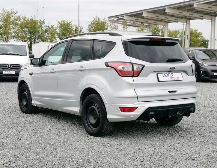 Ford Kuga 4