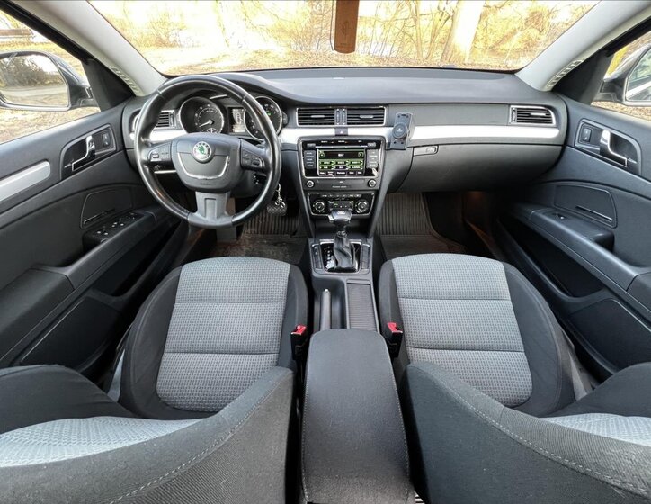 Škoda Superb Kombi 3,6 l 191 kw