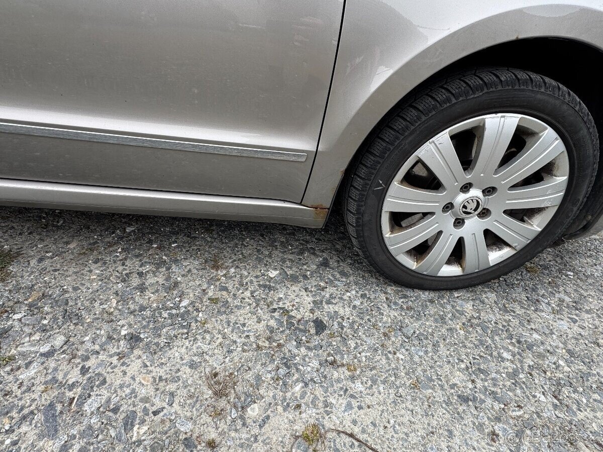 Škoda Superb Kombi 3,6 l 191 kw