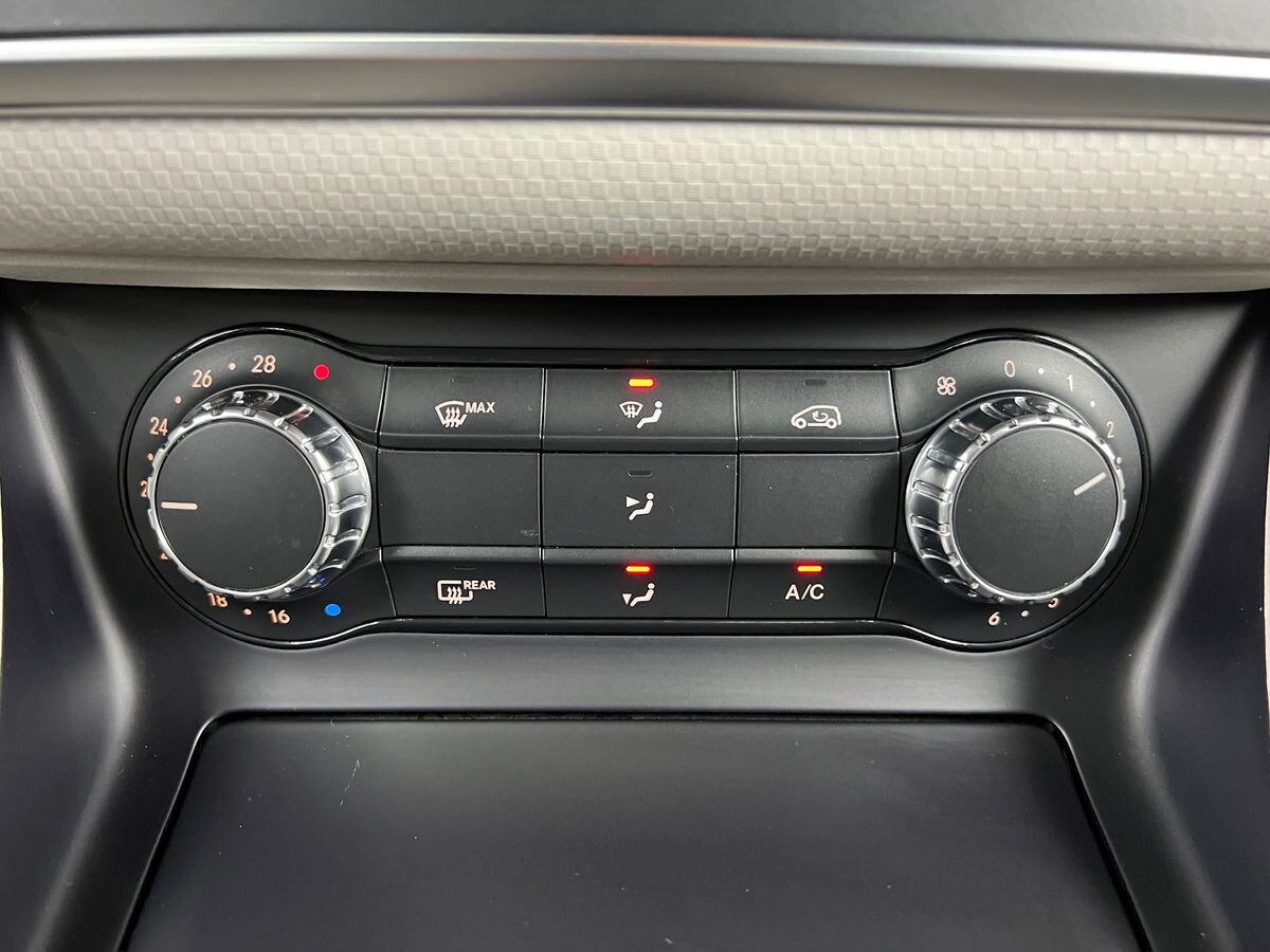 Mercedes-Benz Třídy A Hatchback 1,8 l 80 kw