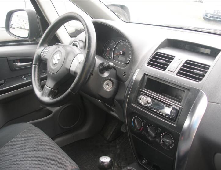 Suzuki SX4 7