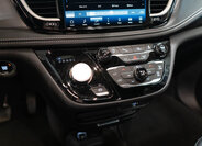 Chrysler Pacifica MPV 3,6 l 221 kw