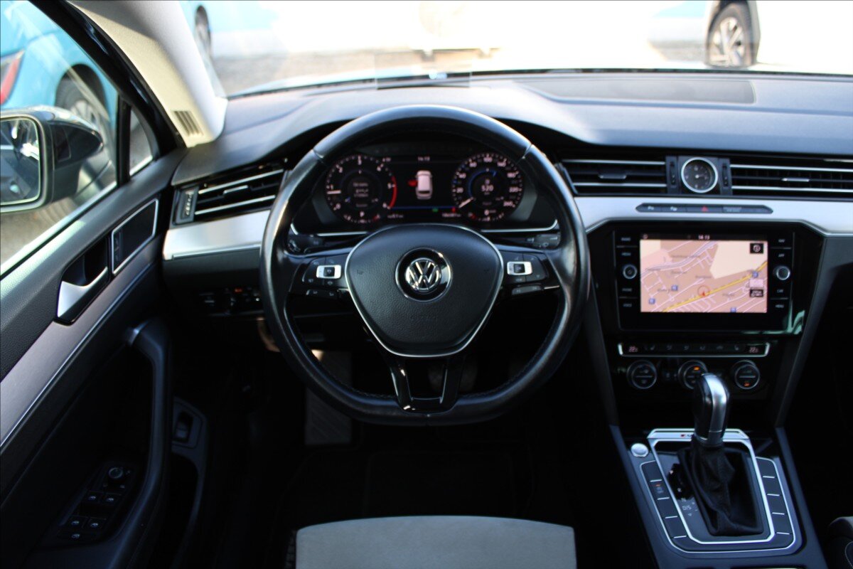 Volkswagen Passat Kombi 2,0 l 140 kw