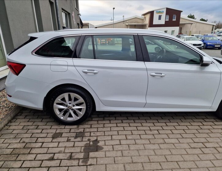 Škoda Octavia Kombi 2,0 l 110 kw